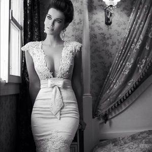 GORGEOUS Berta Bridal gown size 42 / 8